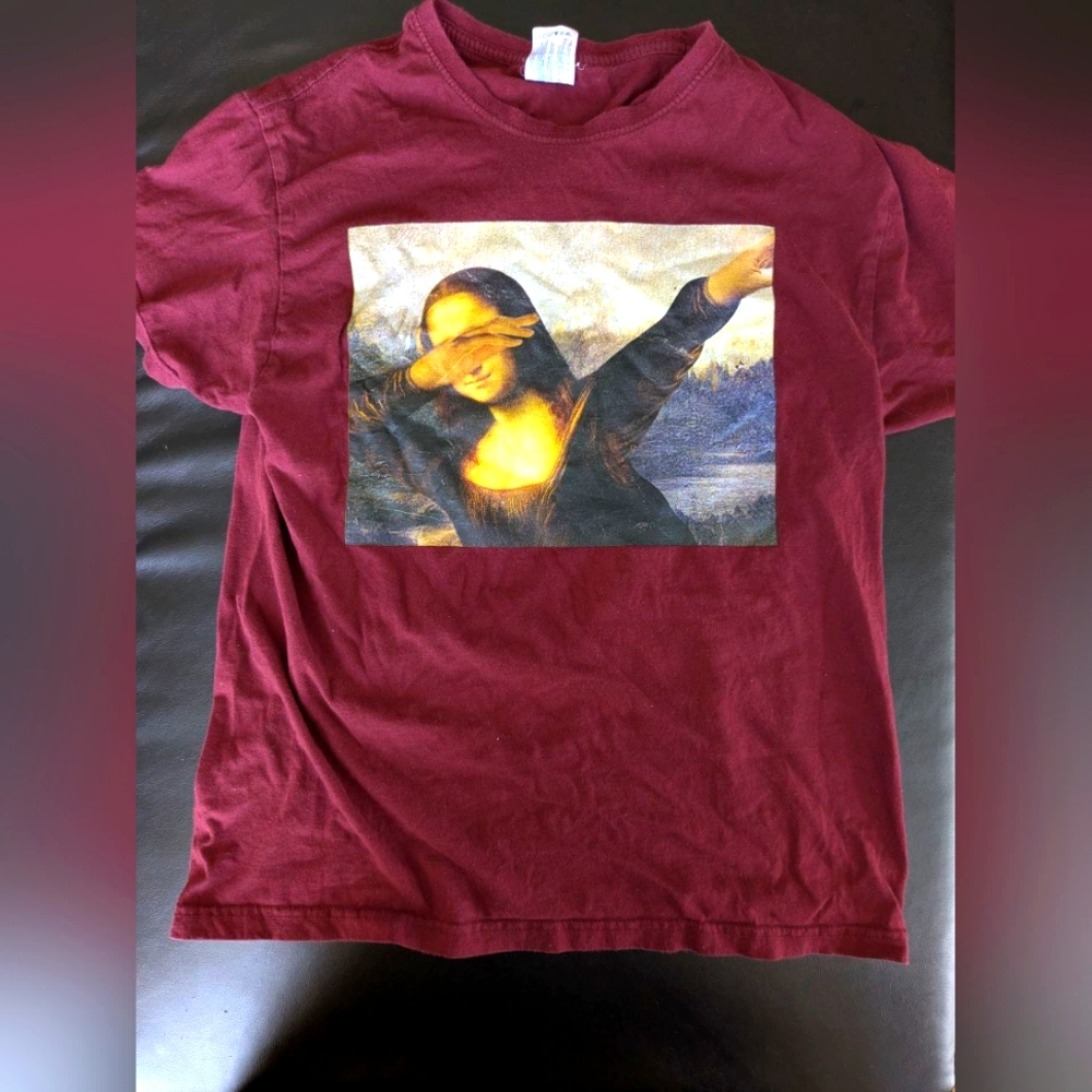 Red Graphic T-Shirt with Dabbing Mona Lisa
